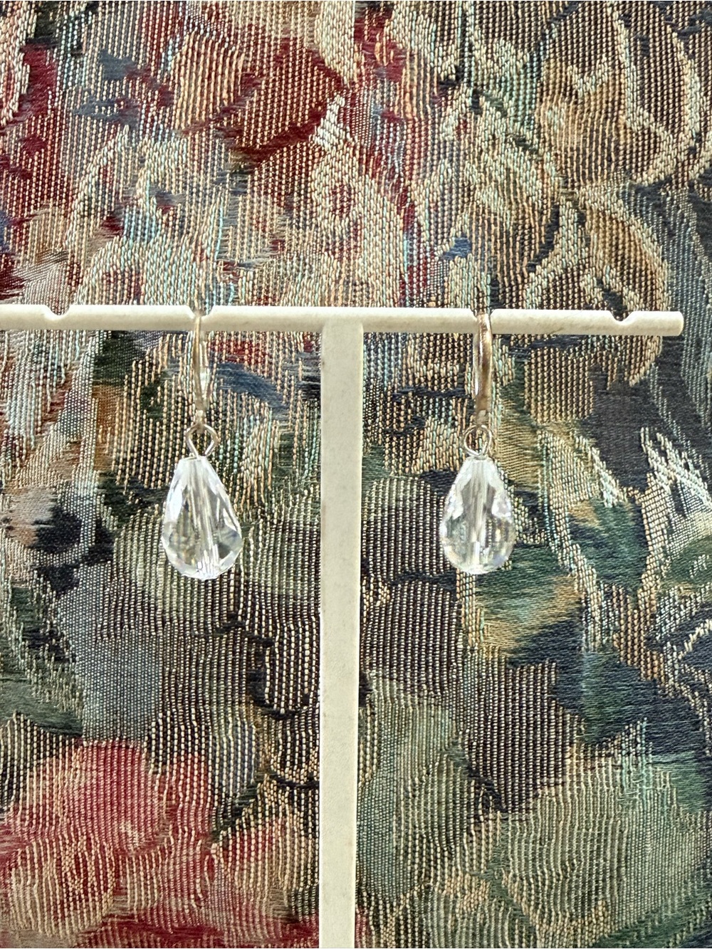 Crystal Teardrop Dangle Earrings - Elegant Clear Drops